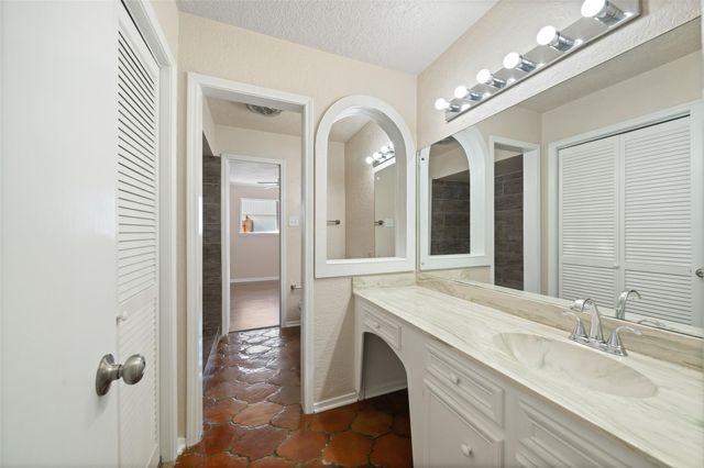 19218 Enchanted Oaks Drive, Spring, TX 77388