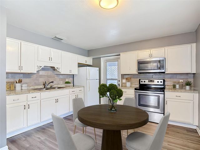 6155 9TH STREET, Zephyrhills, FL 33542