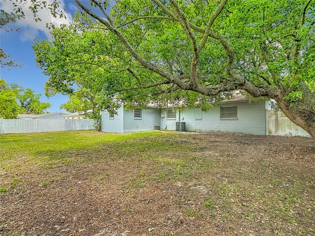 6155 9TH STREET, Zephyrhills, FL 33542