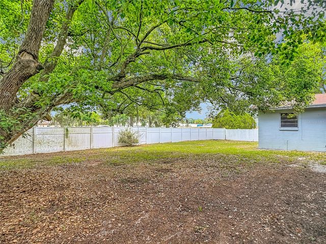 6155 9TH STREET, Zephyrhills, FL 33542