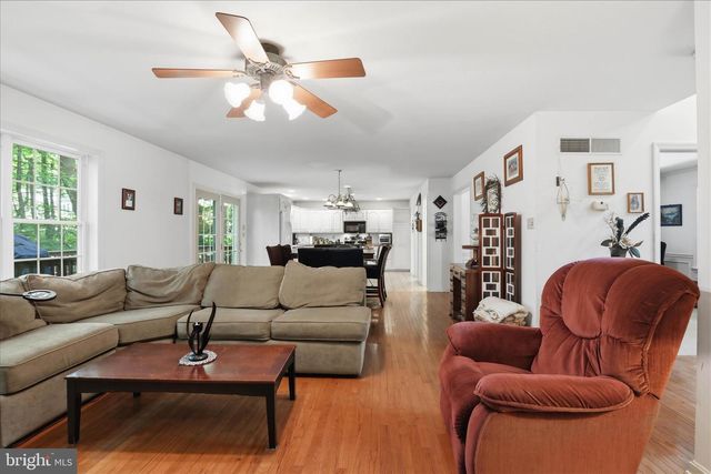 15 DEERFIELD DR, Pequea, PA 17565