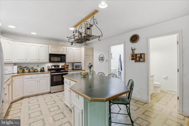 15 DEERFIELD DR, Pequea, PA 17565