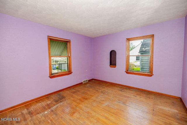 1406 Eleanor Avenue, Toledo, OH 43612