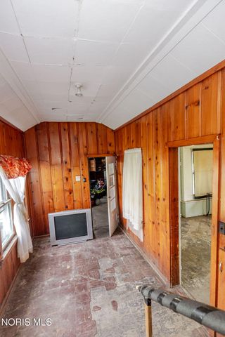 1406 Eleanor Avenue, Toledo, OH 43612