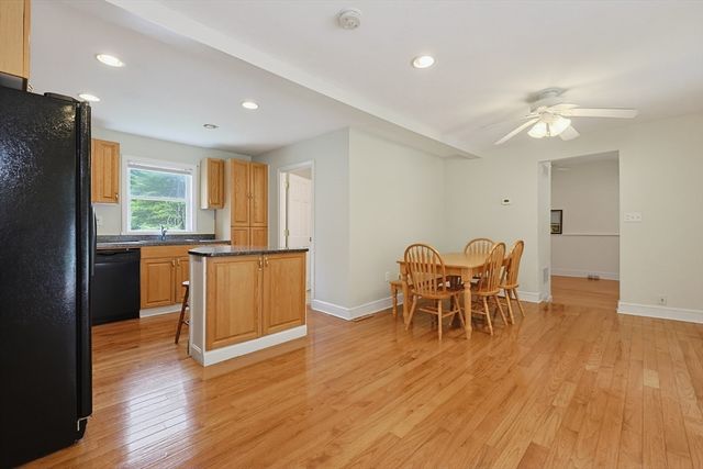733 Pleasant St, Marlborough, MA 01752