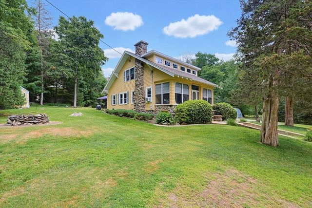 733 Pleasant St, Marlborough, MA 01752