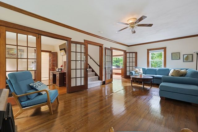 733 Pleasant St, Marlborough, MA 01752