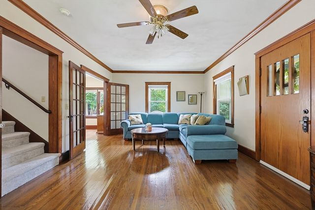 733 Pleasant St, Marlborough, MA 01752
