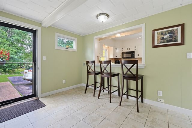 733 Pleasant St, Marlborough, MA 01752