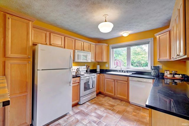 1005 E Maxwell Lane, Bloomington, IN 47401