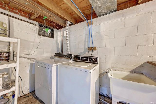 1005 E Maxwell Lane, Bloomington, IN 47401