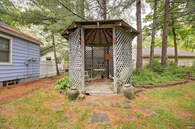 1005 E Maxwell Lane, Bloomington, IN 47401