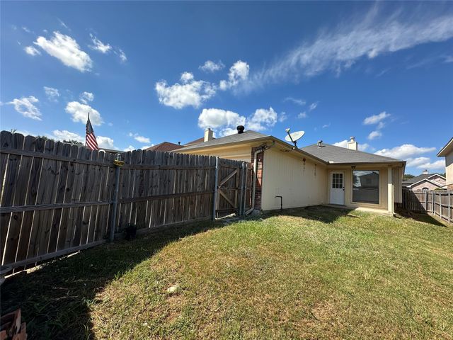 551 Stonewall Way, Mesquite, TX 75149