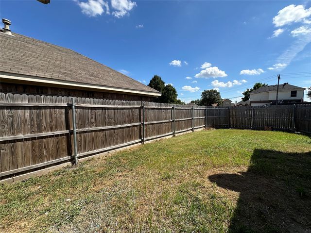 551 Stonewall Way, Mesquite, TX 75149