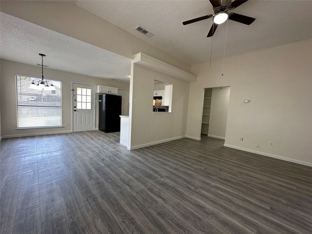 551 Stonewall Way, Mesquite, TX 75149