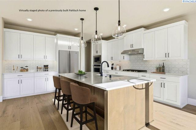 303 Epic Street, Richland, WA 99352