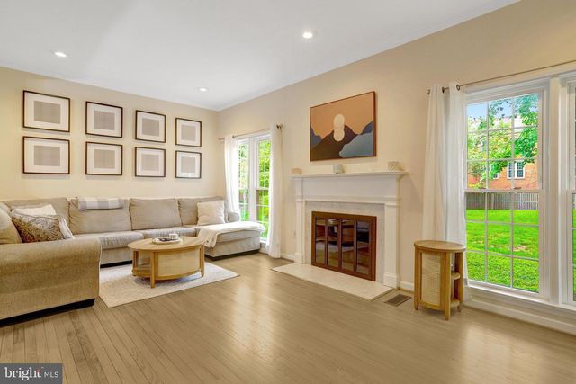 18 S MONTANA ST, Arlington, VA 22204