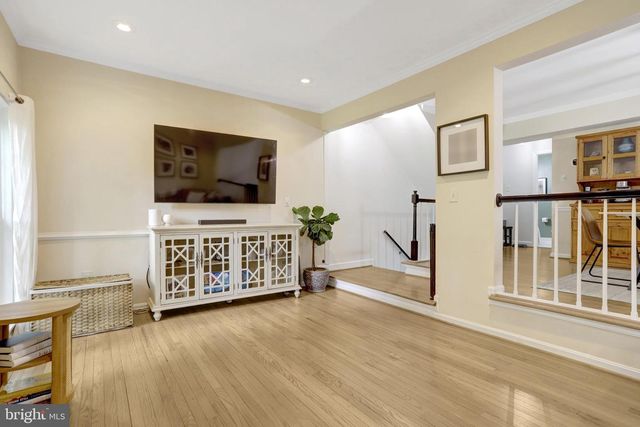 18 S MONTANA ST, Arlington, VA 22204