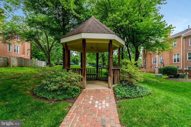 18 S MONTANA ST, Arlington, VA 22204