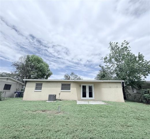 4115 E OKARA ROAD, Tampa, FL 33617