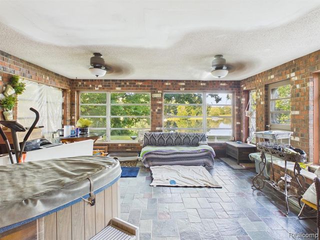 873 Winn Lake Road, Lapeer, MI 48446