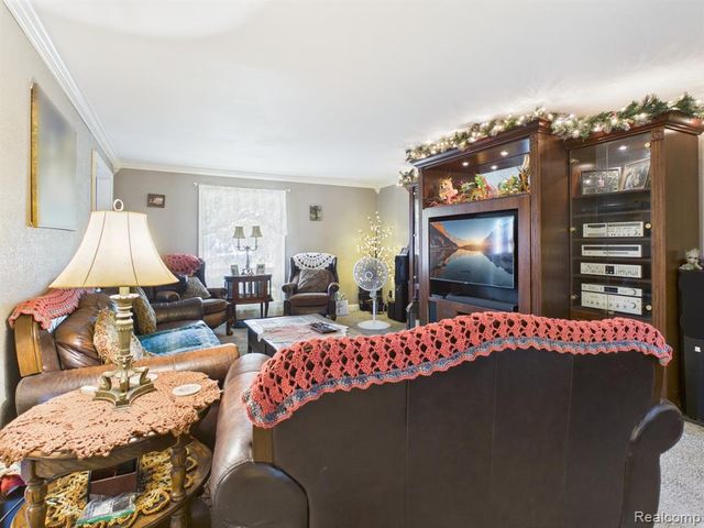 873 Winn Lake Road, Lapeer, MI 48446