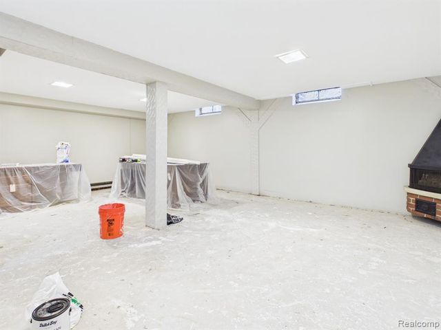 873 Winn Lake Road, Lapeer, MI 48446