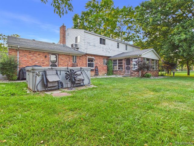 873 Winn Lake Road, Lapeer, MI 48446