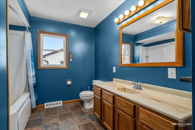 910 Wiker Drive, Rock Falls, IL 61071