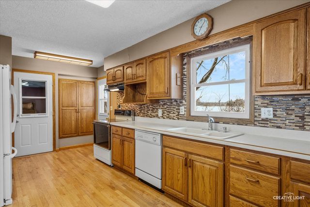 910 Wiker Drive, Rock Falls, IL 61071