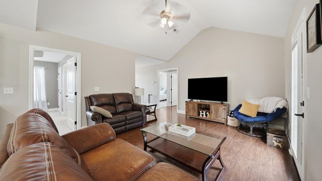 2045 Short Leaf Lane, Soddy Daisy, TN 37379
