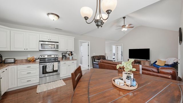 2045 Short Leaf Lane, Soddy Daisy, TN 37379