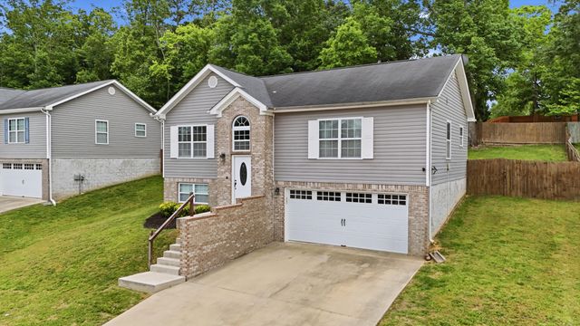 2045 Short Leaf Lane, Soddy Daisy, TN 37379