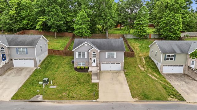 2045 Short Leaf Lane, Soddy Daisy, TN 37379