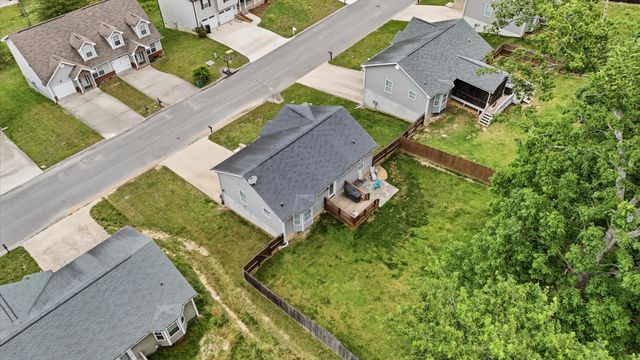 2045 Short Leaf Lane, Soddy Daisy, TN 37379