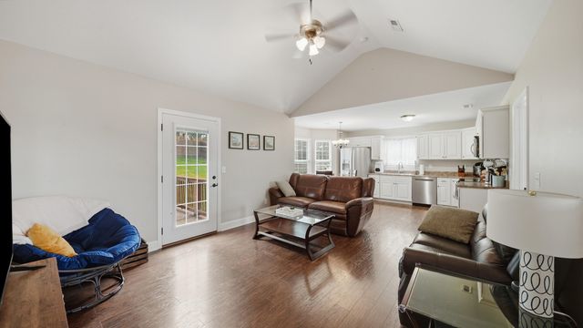 2045 Short Leaf Lane, Soddy Daisy, TN 37379