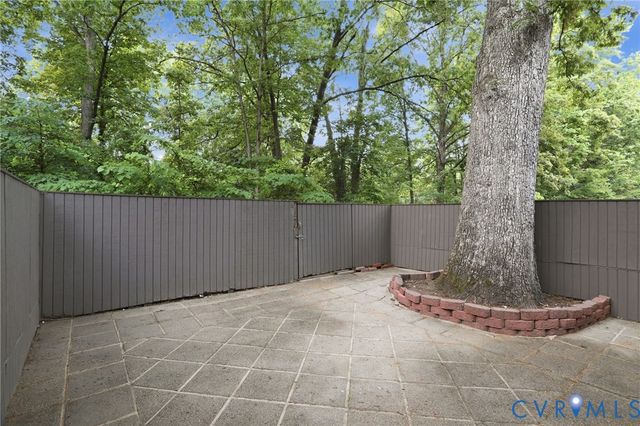 11610 E Briar Patch Dr, Midlothian, VA 23113