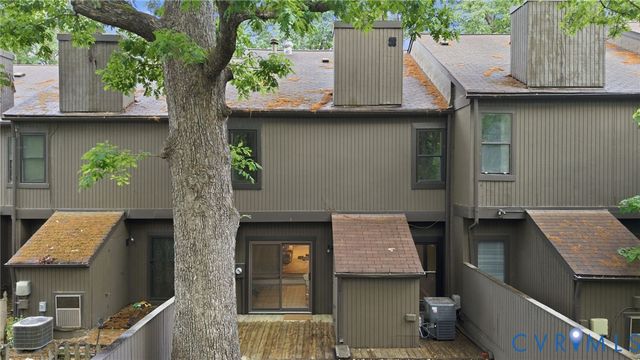 11610 E Briar Patch Dr, Midlothian, VA 23113