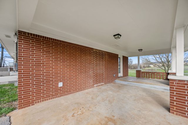 456 WHITES GAP ROAD, Huntland, TN 37345