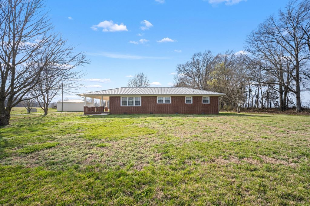 456 WHITES GAP ROAD, Huntland, TN 37345