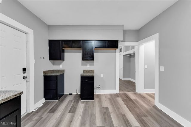 2115 W 96th Street, Cleveland, OH 44102