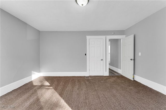 2115 W 96th Street, Cleveland, OH 44102