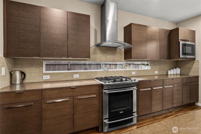 5851 S 326th Court, Auburn, WA 98001