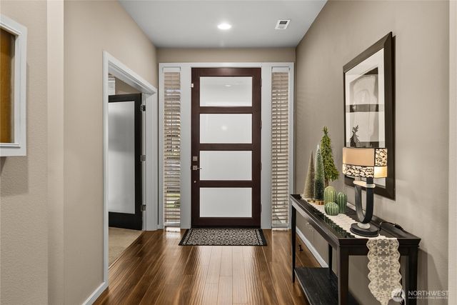 5851 S 326th Court, Auburn, WA 98001