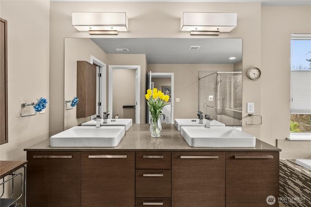 5851 S 326th Court, Auburn, WA 98001