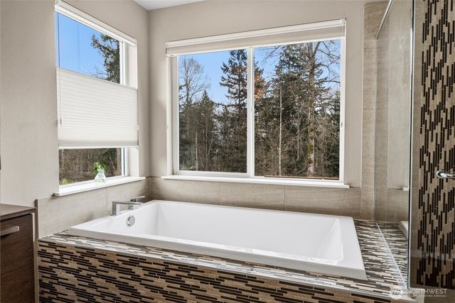 5851 S 326th Court, Auburn, WA 98001