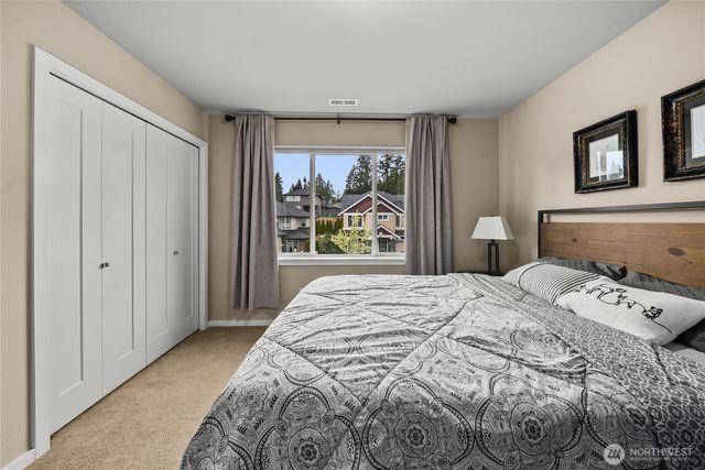 5851 S 326th Court, Auburn, WA 98001