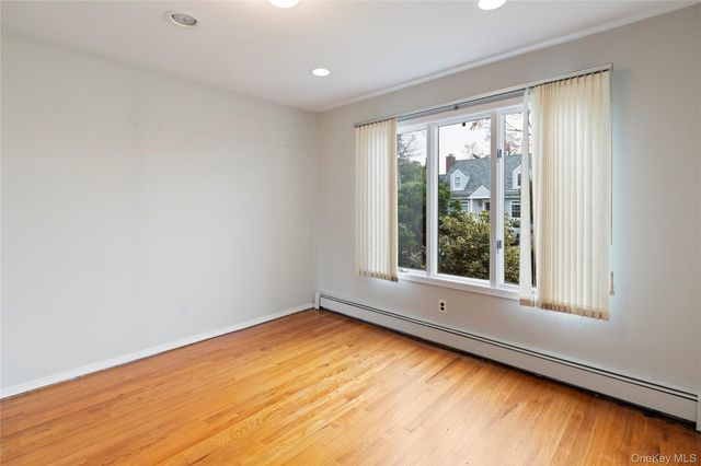 9 Oak Shore Drive, Bayville, NY 11709