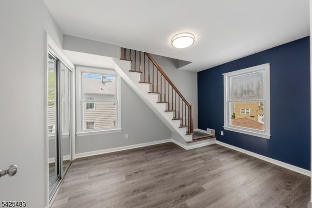 243 N 12Th St, Kenilworth Boro, NJ 07033