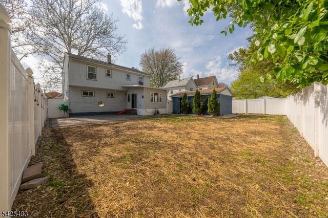 243 N 12Th St, Kenilworth Boro, NJ 07033